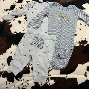 Carter’s baby boys, long sleeve/pants set size 3 months